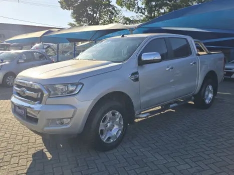 FORD Ranger 3.2 20V XLT 4X4 CABINE DUPLA TURBO DIESEL AUTOMTICO, Foto 4