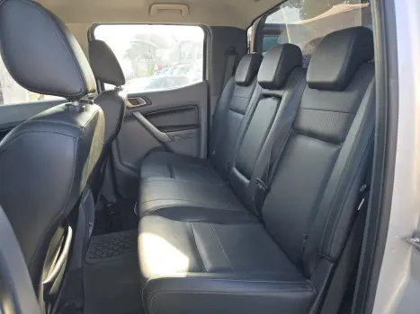 FORD Ranger 3.2 20V XLT 4X4 CABINE DUPLA TURBO DIESEL AUTOMTICO, Foto 8