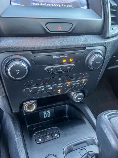 FORD Ranger 3.2 20V CABINE DUPLA 4X4 STORM TURBO DIESEL AUTOMTICO, Foto 4