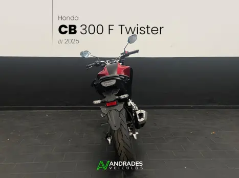 HONDA CB 300 F Twister FLEX ABS, Foto 2