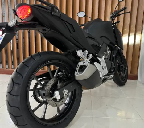 HONDA CB 300 F Twister FLEX CBS, Foto 4