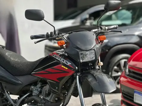 HONDA NXR Bros 150 ES, Foto 2