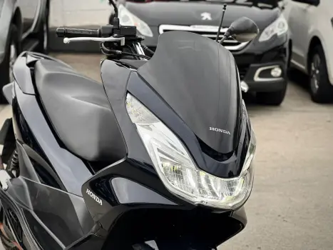 HONDA PCX 150 DLX, Foto 3