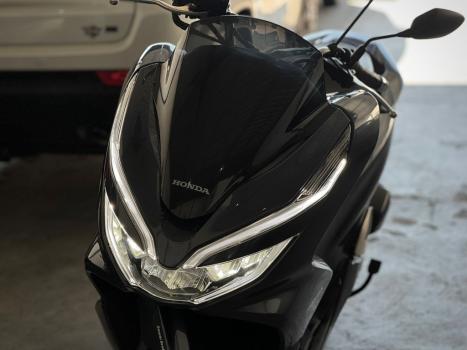 HONDA PCX 150 DLX, Foto 2