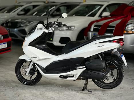 HONDA PCX 150 DLX, Foto 2