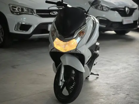 HONDA PCX 150 DLX, Foto 1