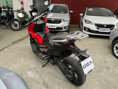 HONDA X-ADV 750 , Foto 10