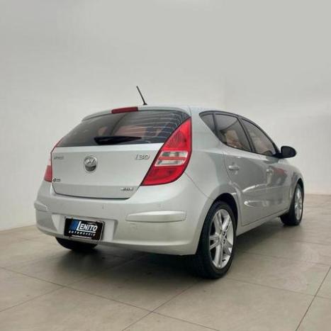 HYUNDAI I30 2.0 16V 4P, Foto 3