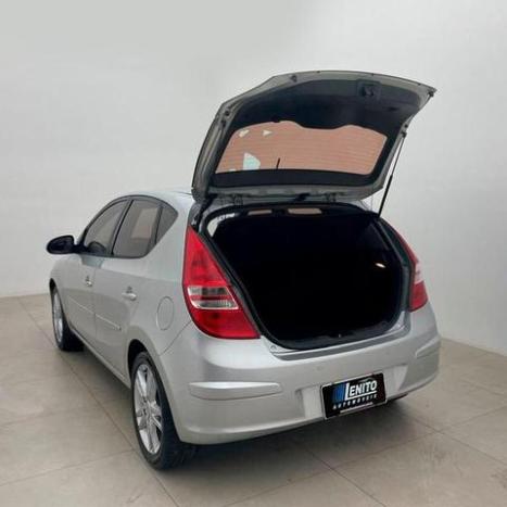 HYUNDAI I30 2.0 16V 4P, Foto 8