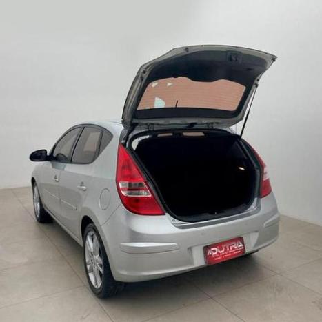 HYUNDAI I30 2.0 16V 4P, Foto 7