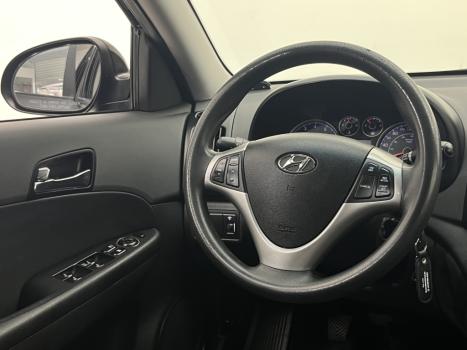 HYUNDAI I30 2.0 16V 4P, Foto 10