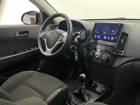 HYUNDAI I30 2.0 16V 4P, Foto 16