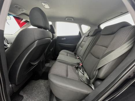 HYUNDAI I30 2.0 16V 4P, Foto 17