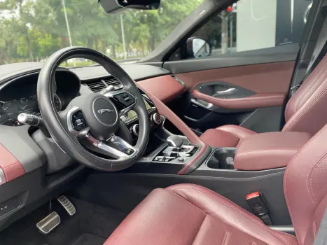 JAGUAR E-Pace 2.0 16V 4P P300 R-DYNAMIC SE AWD TURBO AUTOMTICO, Foto 5
