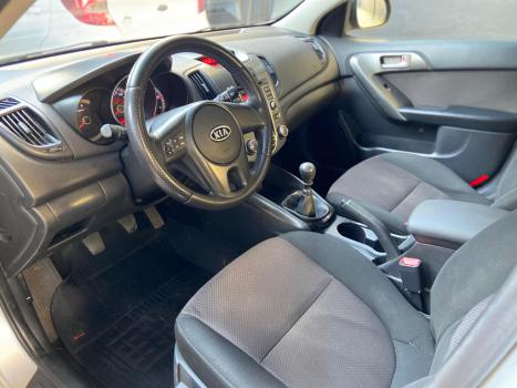 KIA Cerato Sedan 1.6 16V 4P EX, Foto 7