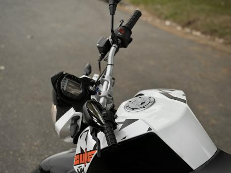 KTM 200 DUKE , Foto 2