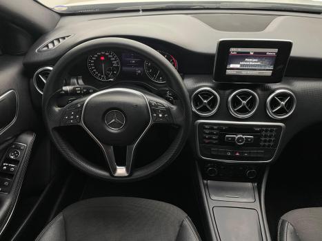 MERCEDES-BENZ A 200 1.6 16V 4P TURBO URBAN AUTOMTICO, Foto 13