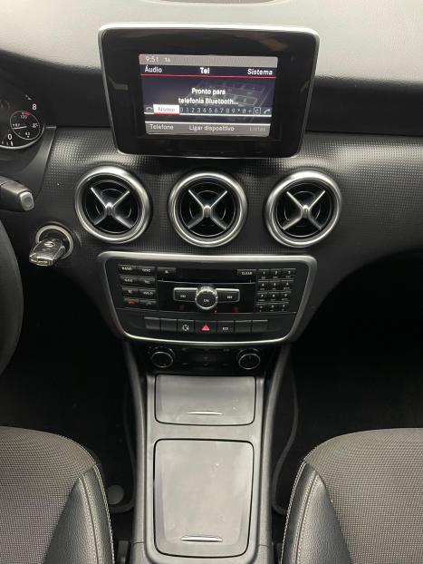 MERCEDES-BENZ A 200 1.6 16V 4P TURBO URBAN AUTOMTICO, Foto 15