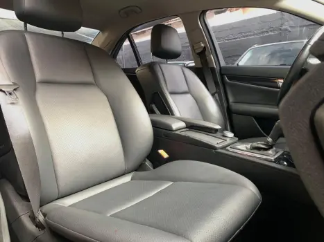 MERCEDES-BENZ C 180 1.6 16V 4P CGI CLASSIC AUTOMTICO, Foto 10