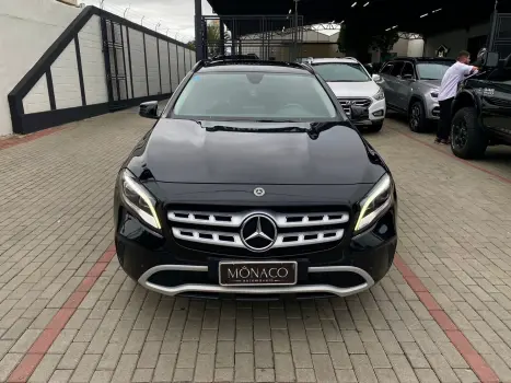 MERCEDES-BENZ GLA 200 1.6 16V 4P FLEX CGI NIGHT TURBO AUTOMTICO, Foto 2