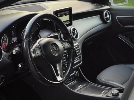 MERCEDES-BENZ GLA 200 1.6 16V 4P FLEX CGI STYLE TURBO AUTOMTICO, Foto 5