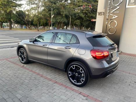 MERCEDES-BENZ GLA 200 1.6 16V 4P FLEX CGI NIGHT TURBO AUTOMTICO, Foto 4