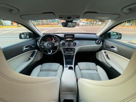MERCEDES-BENZ GLA 200 1.6 16V 4P FLEX CGI NIGHT TURBO AUTOMTICO, Foto 9