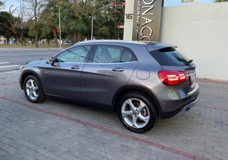 MERCEDES-BENZ GLA 200 1.6 16V 4P FLEX CGI ADVANCE TURBO AUTOMTICO, Foto 4