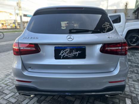 MERCEDES-BENZ GLC 250 2.0 16V 4P CGI 4MATIC SPORT 9G-TRONIC AUTOMTICO, Foto 4