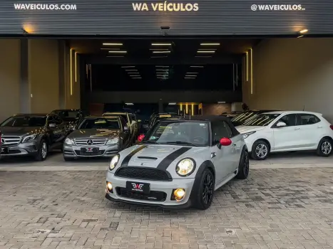 MINI Cooper 1.6 16V JOHN COOPER WORKS, Foto 4
