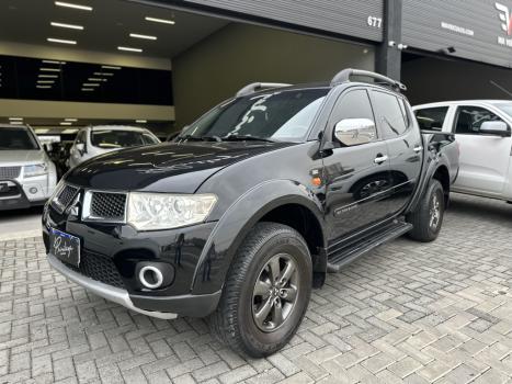 MITSUBISHI L 200 Triton 3.2 16V HPE 4X4 CABINE DUPLA TURBO DIESEL INTERCOOLER, Foto 2