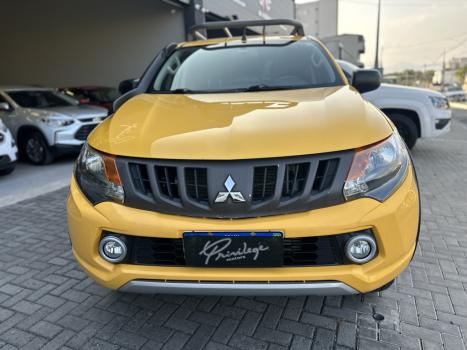 MITSUBISHI L 200 Triton 3.2 16V GLS 4X4 CABINE DUPLA TURBO DIESEL INTERCOOLER, Foto 3