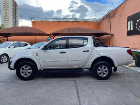 MITSUBISHI L 200 Triton 2.4 16V FLEX HLS CABINE DUPLA, Foto 9