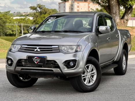 MITSUBISHI L 200 Triton 3.2 16V HPE 4X4 CABINE DUPLA TURBO DIESEL INTERCOOLER AUTOMTICO, Foto 3