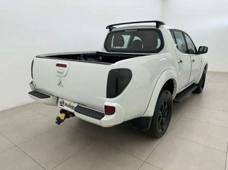 MITSUBISHI L 200 Triton 3.5 V6 HPE 4X4 FLEX CABINE DUPLA AUTOMTICO, Foto 3