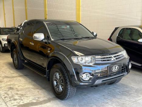 MITSUBISHI L 200 Triton 3.2 16V HPE 4X4 CABINE DUPLA TURBO DIESEL INTERCOOLER AUTOMTICO, Foto 12