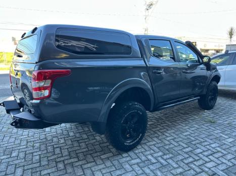 MITSUBISHI L 200 Triton 2.4 16V SPORT GLS CABINE DUPLA TURBO DIESEL AUTOMTICO, Foto 2