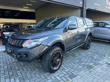 MITSUBISHI L 200 Triton 2.4 16V SPORT GLS CABINE DUPLA TURBO DIESEL AUTOMTICO, Foto 11