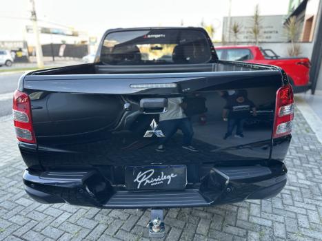 MITSUBISHI L 200 Triton 2.4 16V SPORT GLS CABINE DUPLA TURBO DIESEL, Foto 4