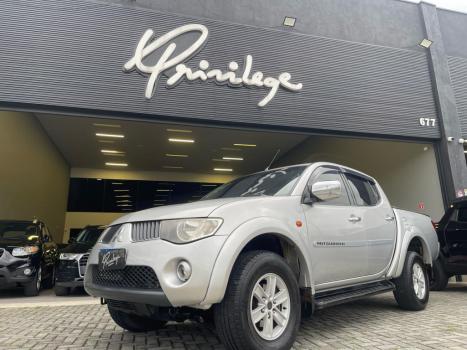 MITSUBISHI L 200 Triton 3.2 16V HPE 4X4 CABINE DUPLA TURBO DIESEL INTERCOOLER, Foto 2