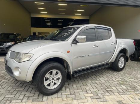 MITSUBISHI L 200 Triton 3.2 16V HPE 4X4 CABINE DUPLA TURBO DIESEL INTERCOOLER, Foto 4