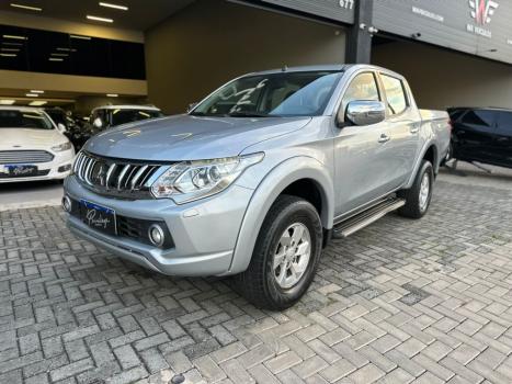 MITSUBISHI L 200 Triton 2.4 16V SPORT HPE 4X4 CABINE DUPLA TURBO DIESEL AUTOMTICO, Foto 2
