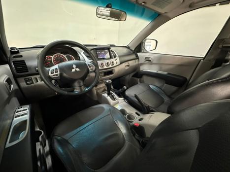 MITSUBISHI L 200 Triton 3.2 16V HPE 4X4 CABINE DUPLA TURBO DIESEL INTERCOOLER AUTOMTICO, Foto 10