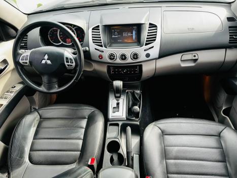 MITSUBISHI L 200 Triton 3.2 16V HPE 4X4 CABINE DUPLA TURBO DIESEL INTERCOOLER AUTOMTICO, Foto 5