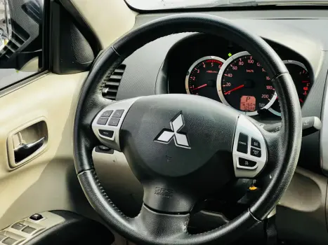 MITSUBISHI L 200 Triton 3.2 16V HPE 4X4 CABINE DUPLA TURBO DIESEL INTERCOOLER AUTOMTICO, Foto 8
