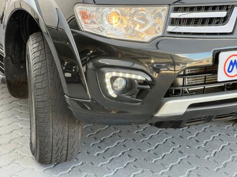 MITSUBISHI L 200 Triton 3.2 16V HPE 4X4 CABINE DUPLA TURBO DIESEL INTERCOOLER AUTOMTICO, Foto 3