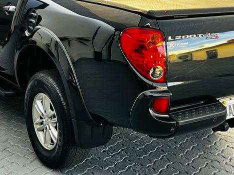MITSUBISHI L 200 Triton 3.2 16V HPE 4X4 CABINE DUPLA TURBO DIESEL INTERCOOLER AUTOMTICO, Foto 4