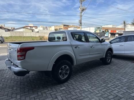 MITSUBISHI L 200 Triton 2.4 16V SPORT HPE 4X4 CABINE DUPLA TURBO DIESEL AUTOMTICO, Foto 9