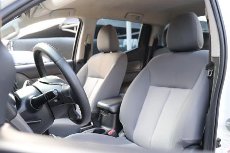 MITSUBISHI L 200 Triton 2.4 16V SPORT GLX 4X4 CABINE DUPLA TURBO DIESEL, Foto 7