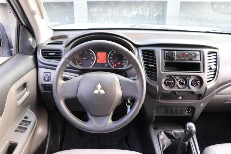 MITSUBISHI L 200 Triton 2.4 16V SPORT GLX 4X4 CABINE DUPLA TURBO DIESEL, Foto 10